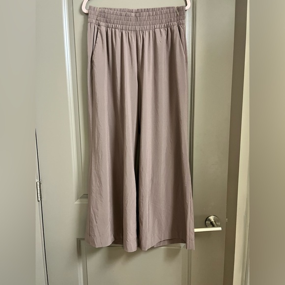 Vuori Women's Villa Wideleg Pants XL Short Brown - Picture 3 of 4